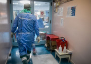 Ασφυκτιούν τα νοσοκομεία, γεμάτες ΜΕΘ και διασωληνωμένοι σε απλές κλίνες, έκτακτη σύσκεψη συγκαλεί ο Πατούλης