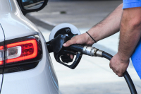 Εκρηκτικές αυξήσεις στα καύσιμα: Φόβοι για ενεργειακό ντόμινο - Κίνδυνος ανατίμησης 15%