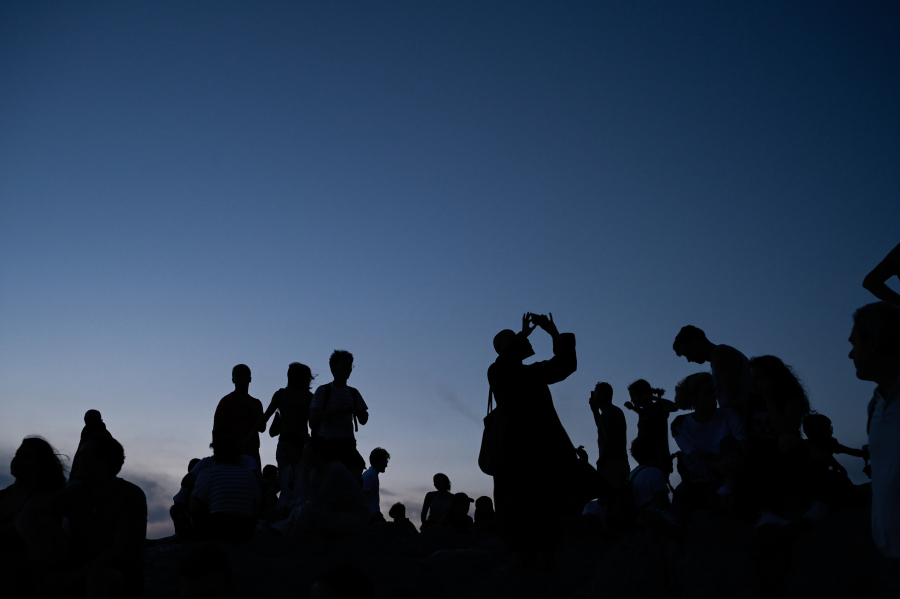 Greek Tourism Sector Grows Steadily in 2025 With Boost in Air Arrivals