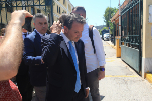 Αναζητείται ο Απόστολος Λύτρας για να συλληφθεί - Η μήνυση και οι πληροφορίες για SMS στο θύμα