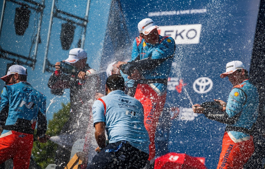 ΕΚΟ Ράλλυ Ακρόπολις: Παράσταση για έναν ρόλο!