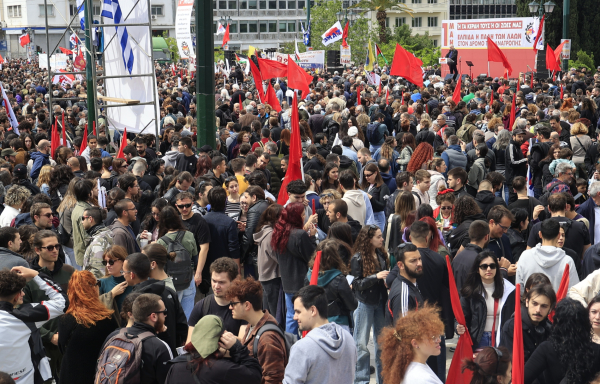 Πρωτομαγιά: Σε εξέλιξη οι συγκεντρώσεις σε όλη τη χώρα (εικόνες)