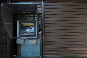 Αντίστροφη μέτρηση για την πληρωμή του ΚΕΑ από τον ΟΠΕΚΑ