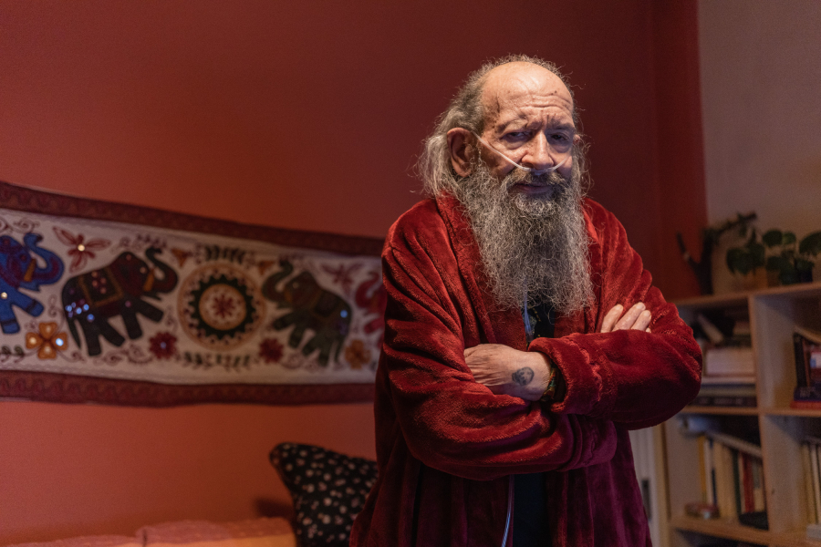 Δημήτρης Πουλικάκος στο Dnews: Το «Υπάρχω» το ξέρουν από τη δικιά μου εκτέλεση παρά από του Καζαντζίδη