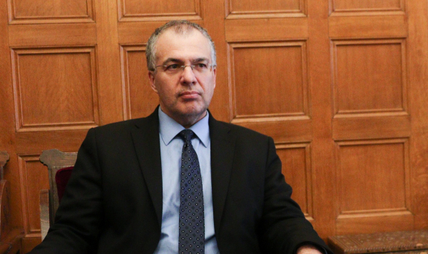 Ο Καλαντζής θα σπάσει όλα τα ρεκόρ - Η ΓΓ Θρησκευμάτων... δεν καταργείται!