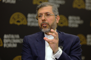 Αναπληρωτής ΥΠΕΞ Ιράν: Ο Τραμπ «τουιτάρει και μιλάει πολύ»