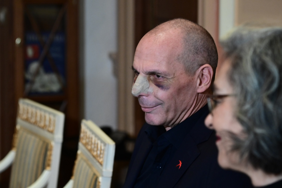 Μία σύλληψη για τον ξυλοδαρμό Βαρουφάκη στα Εξάρχεια