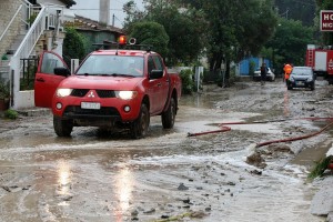 Χρηματοδότηση ύψους 10,1 εκατ. ευρώ για κτίρια που υπέστησαν ζημιές από πυρκαγιές και πλημμύρες
