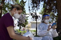 Κορονοϊός: Μειωμένα και σήμερα τα κρούσματα - Στους 283 οι διασωληνωμένοι, 17 νεκροί