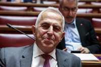 Ενόχληση στον Ταύρο για Αποστολάκη