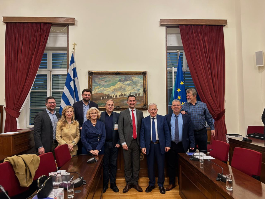 Συνάντηση Χαρίτση με ΚΕΔΕ: «Οι δήμοι δεν μπορούν να λειτουργήσουν άλλο με όρους ασφυξίας»