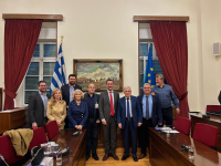 Συνάντηση Χαρίτση με ΚΕΔΕ: «Οι δήμοι δεν μπορούν να λειτουργήσουν άλλο με όρους ασφυξίας»