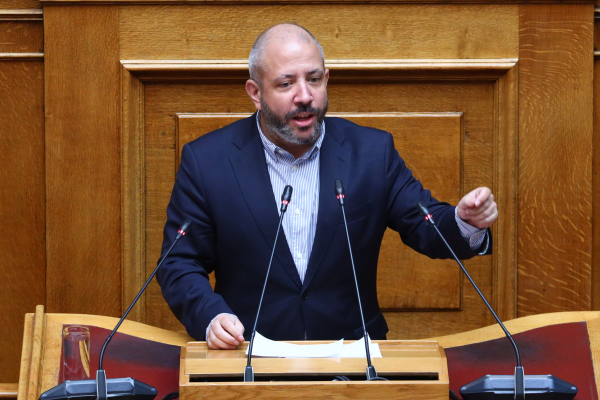 Μεϊκόπουλος για «Αυγή»: Δεν πρέπει να υποβάλλονται παραιτήσεις επειδή εκφράστηκε μια άποψη