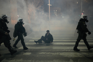 Θεσσαλονίκη: Πάνω από 50 προσαγωγές για τα επεισόδια μετά την πορεία για τα Τέμπη