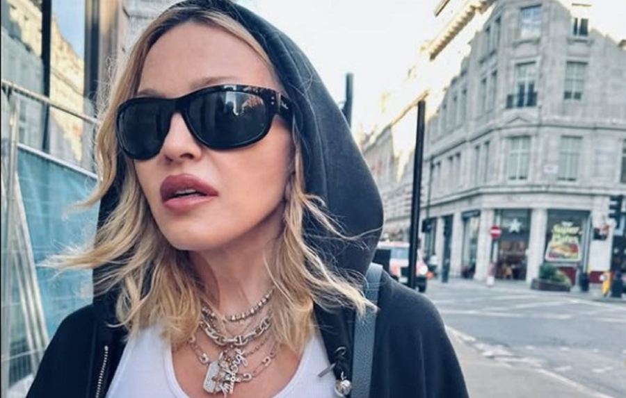 Στην Ιταλία γιόρτασε η Μαντόνα τα 67α γενέθλιά της παρέα με τον 29χρονο σύντροφό της