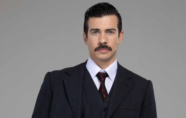 Porto Leone: Στη γειτονιά με τα κόκκινα φανάρια- Ο Στράτος ό,τι θέλει το κατακτά (Βίντεο)