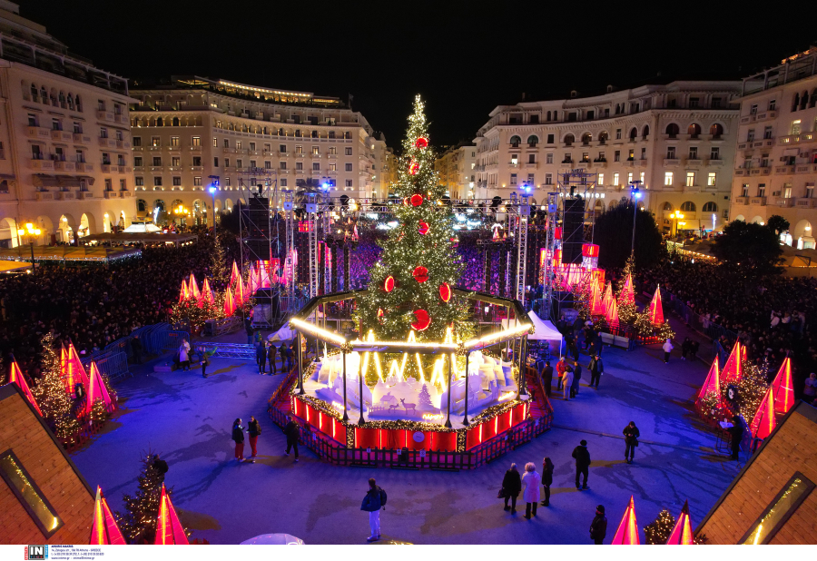 Ξεκινά το εορταστικό ωράριο: Ποιες Κυριακές θα έχουμε ανοιχτά καταστήματα