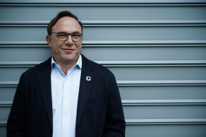 O Πέτρος Κόκκαλης στο Dnews για τον «Κόσμο»: Οι ευρωεκλογές είναι μόνο η αρχή!