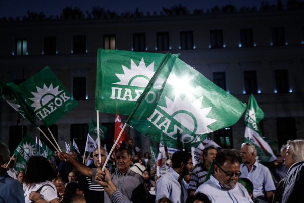 Συνεχίζεται η κόντρα ΠΑΣΟΚ - Γεωργιάδη: «Θα μείνει στην ιστορία ως ο ρουσφετάκιας ακροδεξιός Υπουργός»