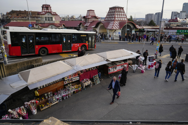 Σερβία: Μειώσεις τιμών στα μεγάλα σουπερ μάρκετ επέβαλε η κυβέρνηση