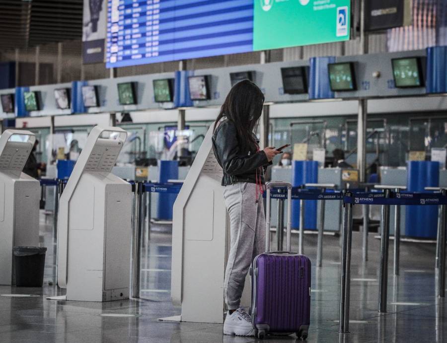 Καθίζηση της επιβατικής κίνησης στα αεροδρόμια και τον Μάρτιο