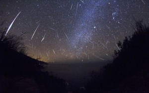 Θεαματική βροχή διαττόντων αστέρων το βράδυ της Τετάρτης