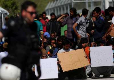 Τέσσερα μέτρα για την αποσυμφόρηση της Μόριας ανακοίνωσε ο Μουζάλας