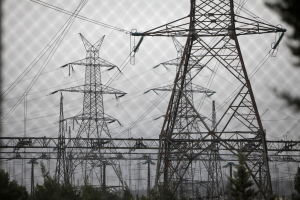 Πως η «μάχη» για την επάρκεια ισχύος απειλεί να διχάσει την ευρωπαϊκή αγορά ενέργειας