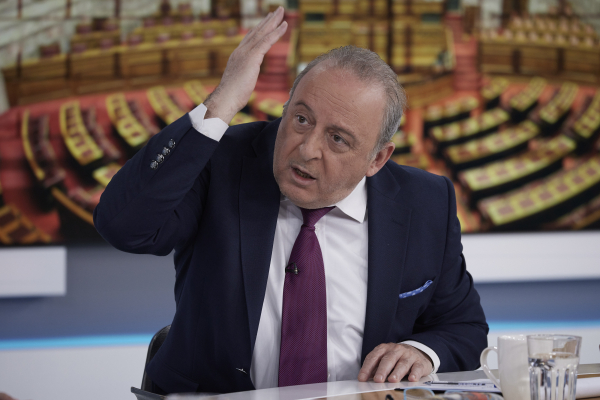 Τηλεοπτική βόμβα: Εκτός OPEN ο Δημήτρης Καμπουράκης