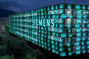 Αυλαία μετ΄εμποδίων, στη δίκη για την υπόθεση της Siemens