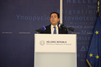 Υπουργείο Μετανάστευσης: «Τρία γεύματα και πόσιμο νερό σε όλους τους αιτούντες άσυλο»