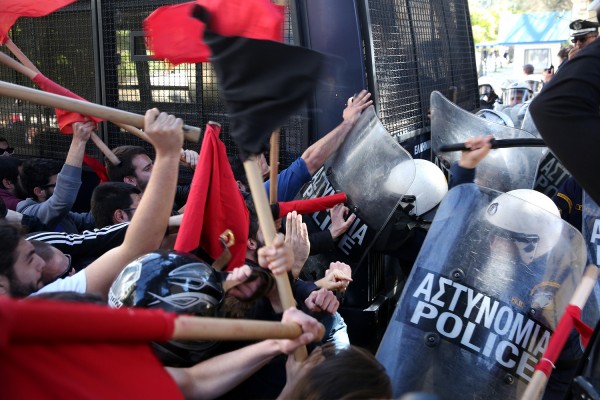 Ξύλο και χημικά στο πανεκπαιδευτικό συλλαλητήριο