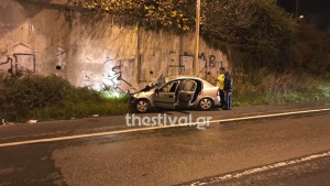 Τραγωδία στην άσφαλτο: Δύο νεκροί σε τροχαίο στην Εθνική Οδό Θεσσαλονίκης - Νέων Μουδανιών (pics &amp; vid)
