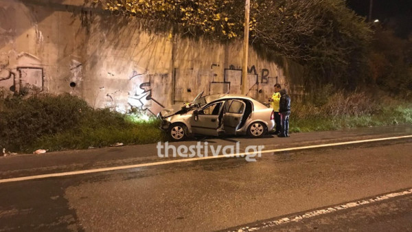 Τραγωδία στην άσφαλτο: Δύο νεκροί σε τροχαίο στην Εθνική Οδό Θεσσαλονίκης - Νέων Μουδανιών (pics & vid)