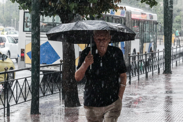 Προ των πυλών η κακοκαιρία με ισχυρές καταιγίδες: Τι αναφέρουν Μαρουσάκης, Αρναούτογλου, Παπαβγούλη