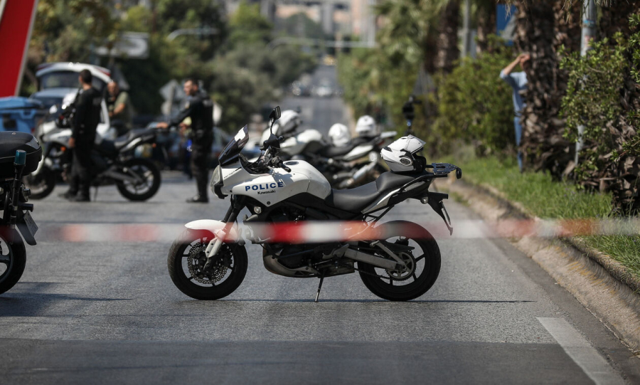 Λήξη συναγερμού για το ύποπτο σακίδιο κοντά στη ΓΑΔΑ - Στην κυκλοφορία η Αλεξάνδρας
