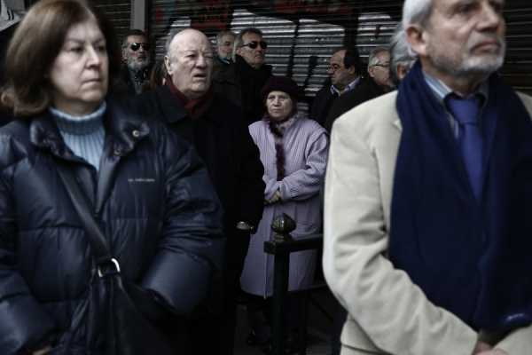 Τι αλλάζει ο Τσίπρας στο Ασφαλιστικό Κατρούγκαλου