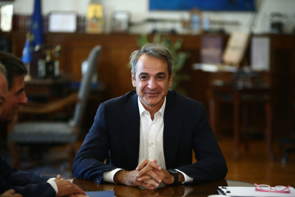 Κυβέρνηση με φίλους ...Μητσοτάκη φτιάχνει ο Τραμπ