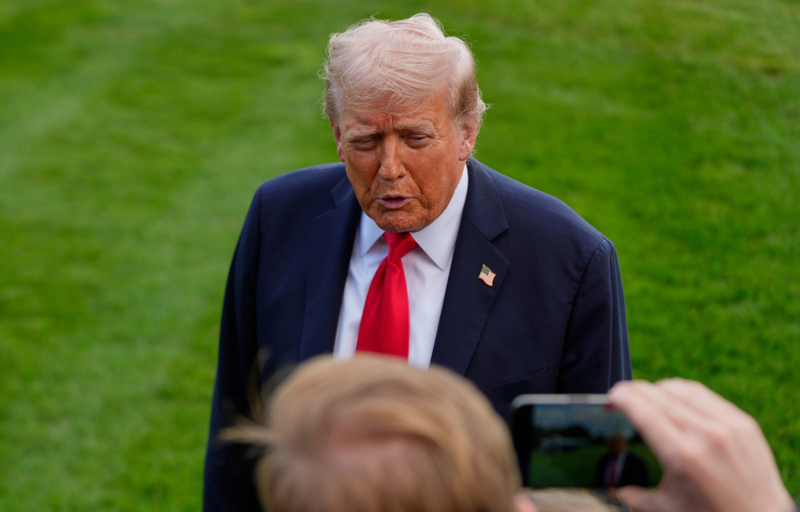 Τραμπ σε ΝΑΤΟ: «Είμαι έτοιμος» για κυρώσεις στη Ρωσία