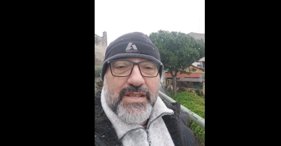 Χιονίζει τώρα στη Θεσσαλονίκη - Το live του Σάκη Αρναούτογλου από τα Κάστρα