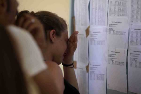 Απόφοιτοι ΓΕΛ αποκλείονται απο τις Πανελλήνιες εξετάσεις του 2016