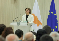 Παραιτήθηκε η σύζυγος του Νίκου Χριστοδουλίδη - Καταγγέλλει «ανελέητο πόλεμο»