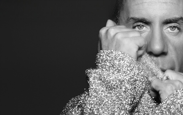 Ο Γιώργος Μαζωνάκης καλεσμένος στην Ταράτσα του Φοίβου