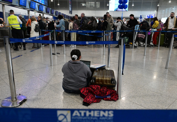 Δήμας για χάος στα αεροδρόμια: Δεν επηρέασε την ασφάλεια των πτήσεων