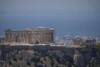 Το φορολογικό δέλεαρ που δίνει η Ελλάδα στους fund managers, τα δυνητικά κέρδη για τα ξενόγλωσσα εκπαιδευτήρια, η ΒΙΑΝΕΞ, η PeopleCert και κινήσεις περιορισμού του κόστους από τη Fourlis