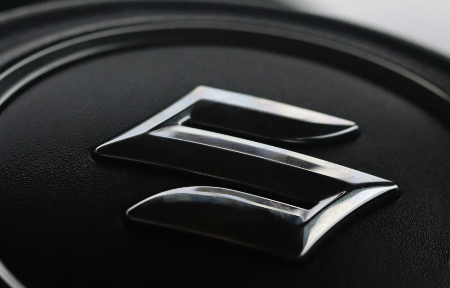 Η SUZUKI υιοθετεί νέο έμβλημα μετά από 22 χρόνια
