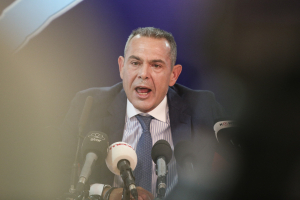 Καρφιά Καμμένου: «Ο Αντώνης Σαμαράς είναι η πολιτική εκδοχή του αρχαιότερου επαγγέλματος»