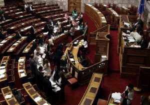 Βουλή: Απόσυρση διατάξεων από τον Γιώργο Σταθάκη