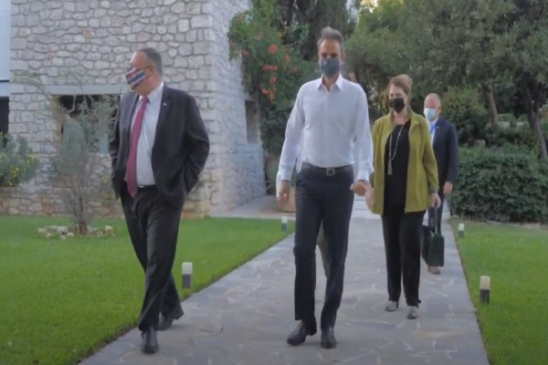 Αναχώρησε για την Ρώμη ο Πομπέο - Ευχαριστίες για την καλή φιλοξενία σε Μητσοτάκη και Μαρέβα (vid)