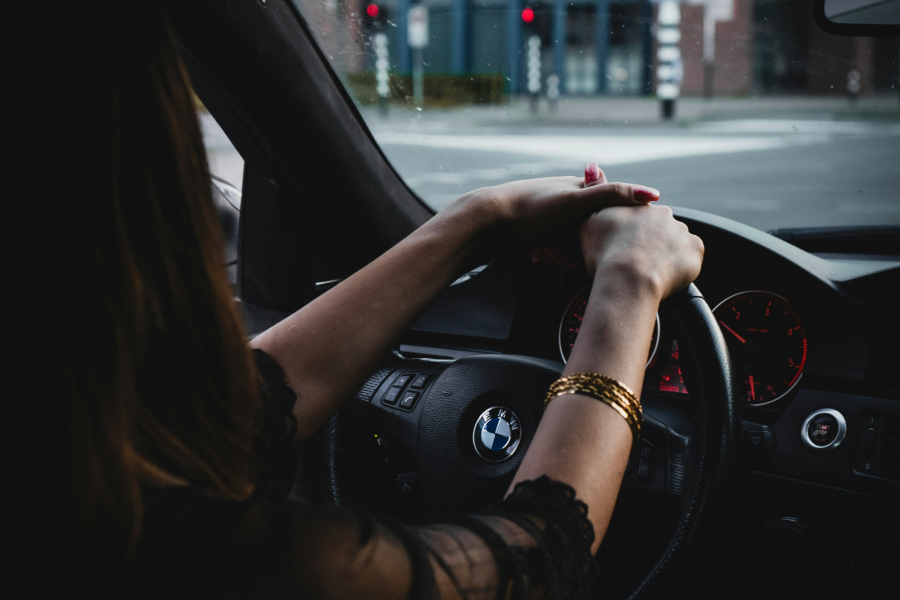 Νέος ΚΟΚ: Τι αλλάζει για οδηγό, όχημα και πρόστιμα